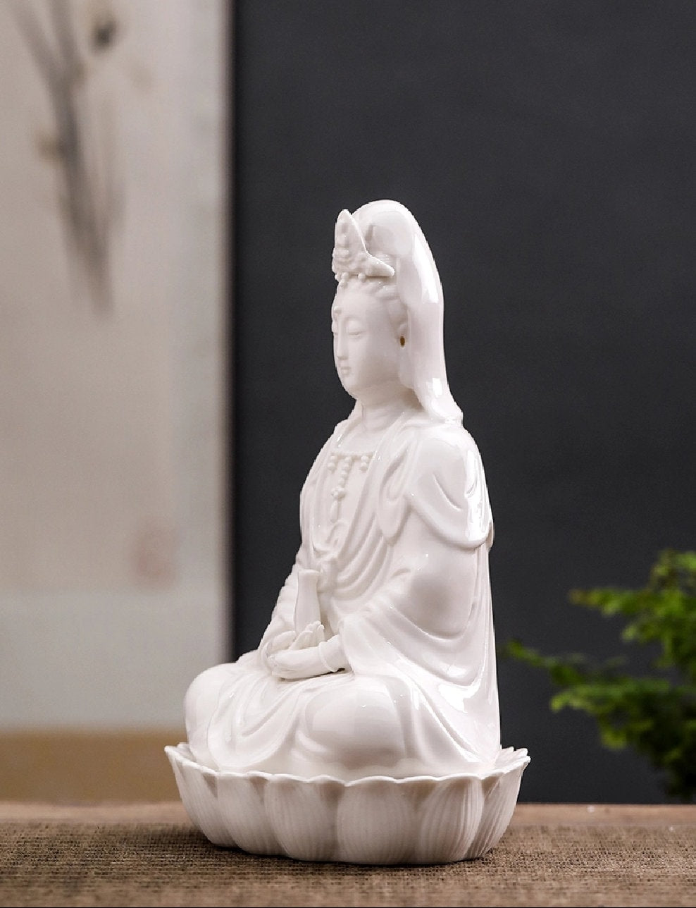 Ceramic White Guan Yin Buddha Statue Ornament | Spiritual Religion | Gifting for him or her | Goddess of Compassion | Meditation