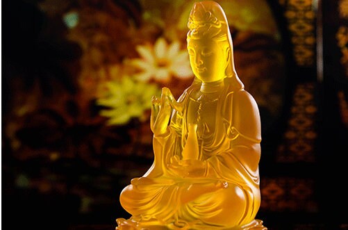 Liu Li Glass Amber Color Guan Yin Statue Ornament | Gifting for him or her | Goddess of Compassion | Crystal Art | Buddha Decoration