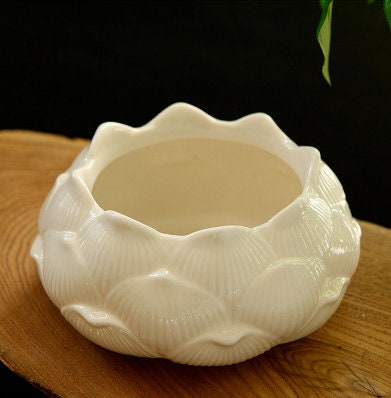 Ceramic White Lotus Incense Burner | Peace Serenity Tranquility Calmness | Spirituality & Religion | Meditation | Yoga Practise